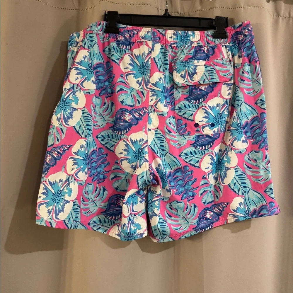 Vineyard Vines Pink and Blue Patterned Shorts